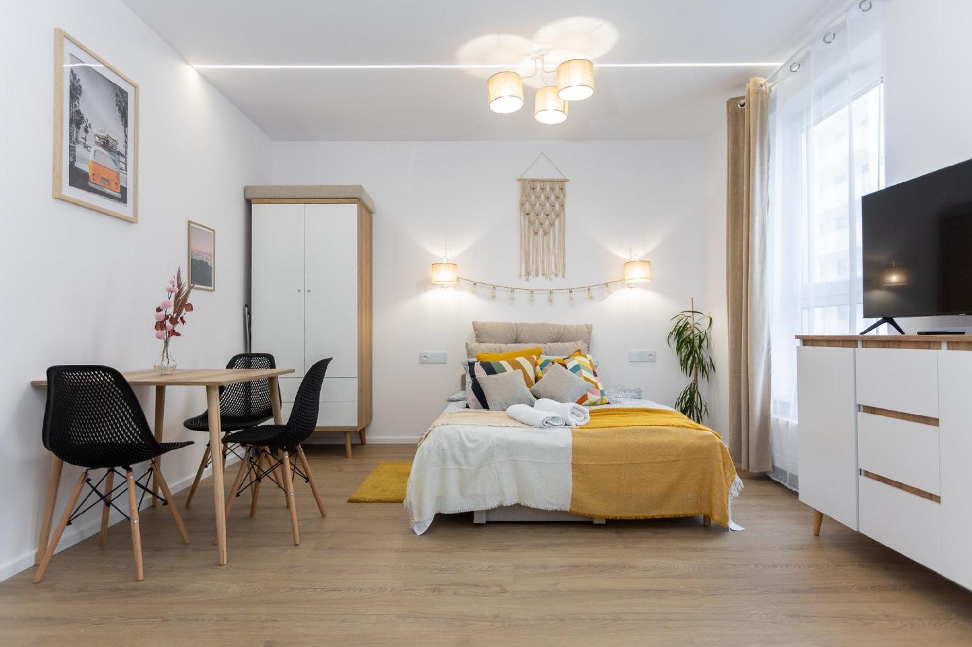 Apartment Oscar, A4 *