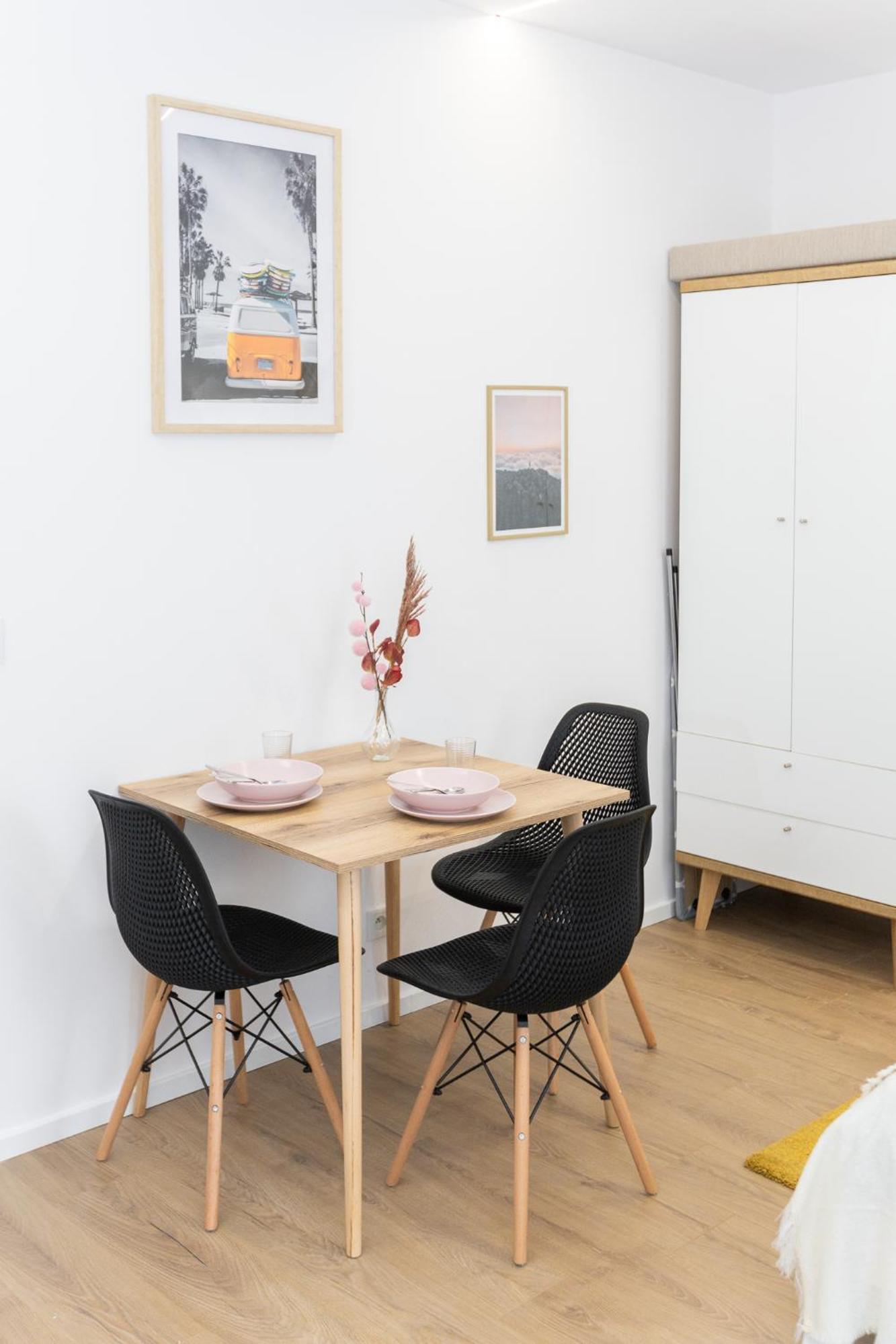 Oscar, A4 Apartment